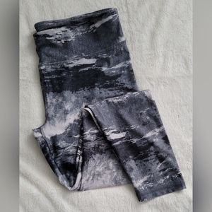 Woman's Exercise Leggins Sz XL